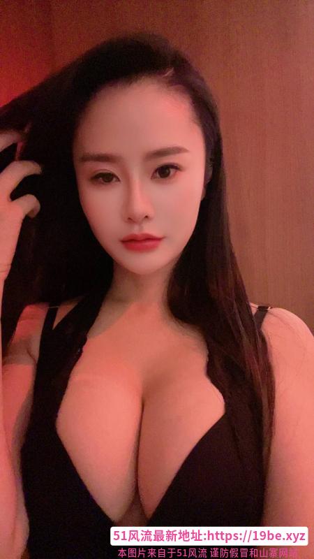 江宁大胸御姐尤美