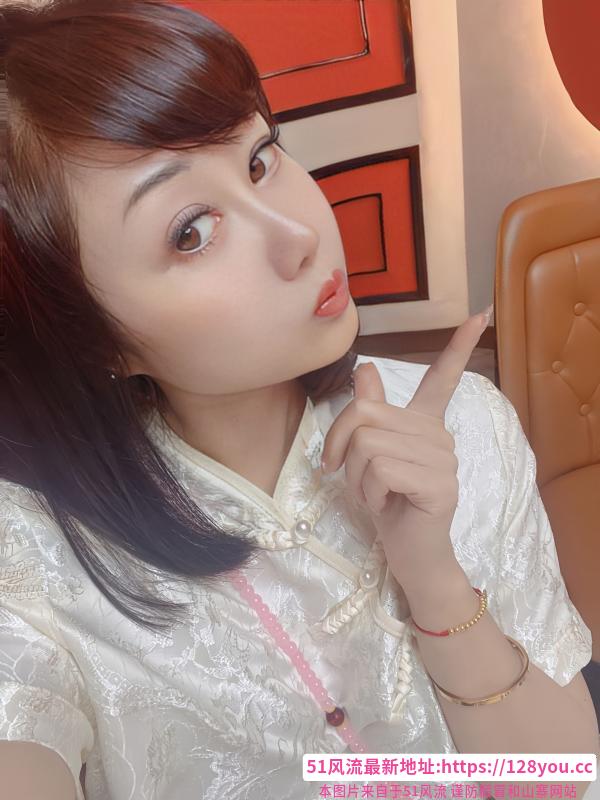 龙华大屁股半夏