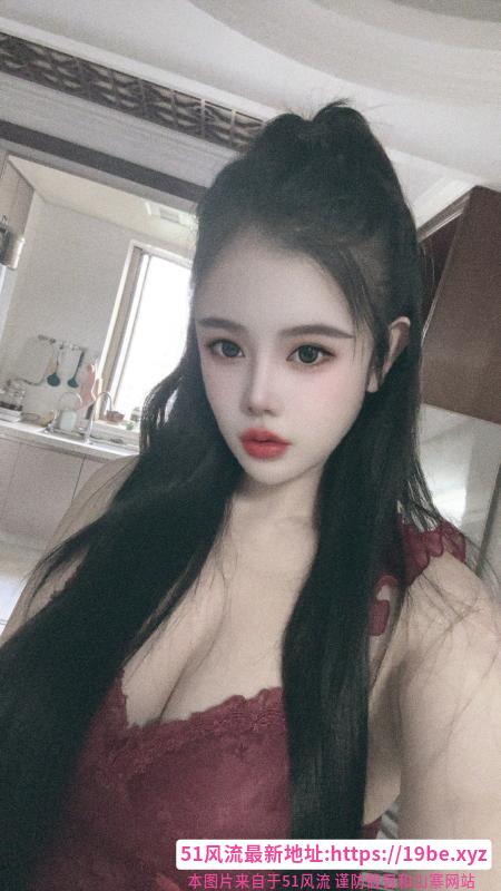 大胸水床兼职美女