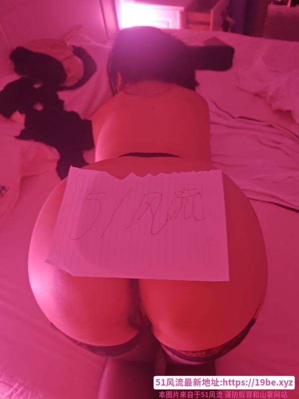 曹阳佳佳