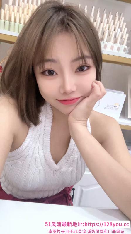 宝安短发甜辣妹子