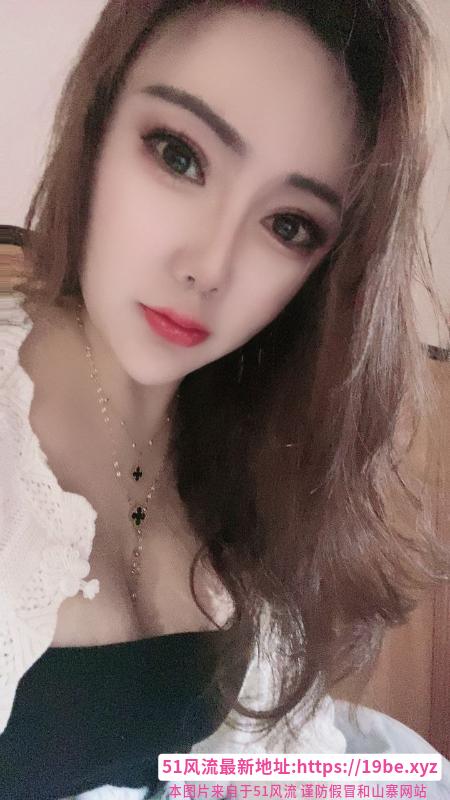 閪紧水多骚货
