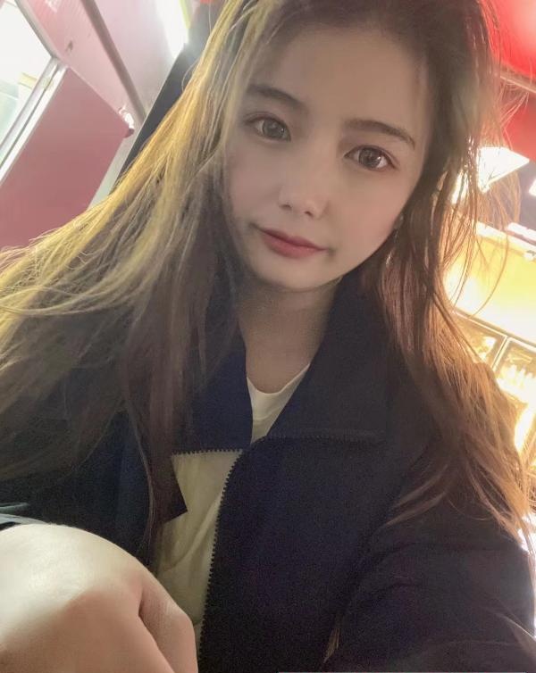 肉感妹子