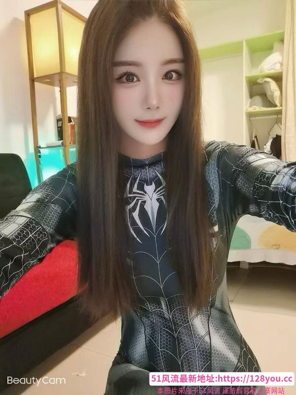 翘臀腰细大熊老师