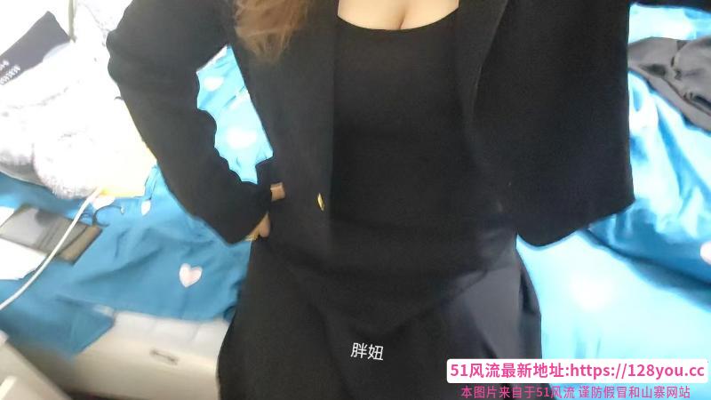 大胸坦克