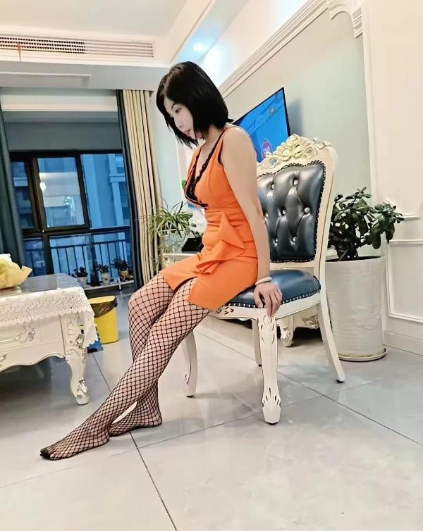 瑶海长腿娇妻