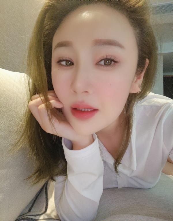 昆山性感大乃长腿妹子