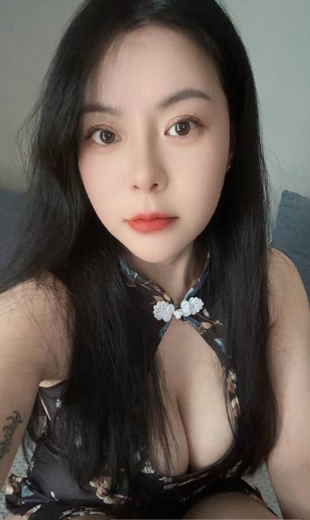 翘臀健身妹