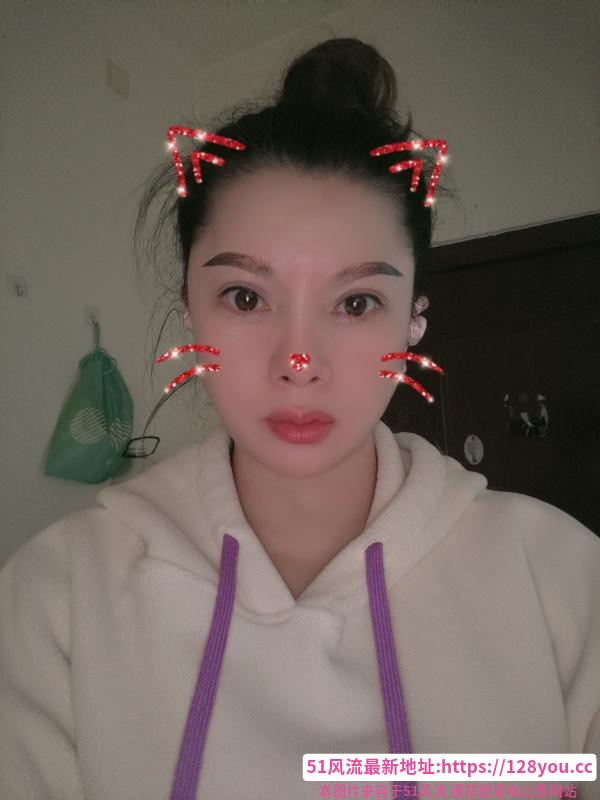 亮马桥附近肥臀小少妇