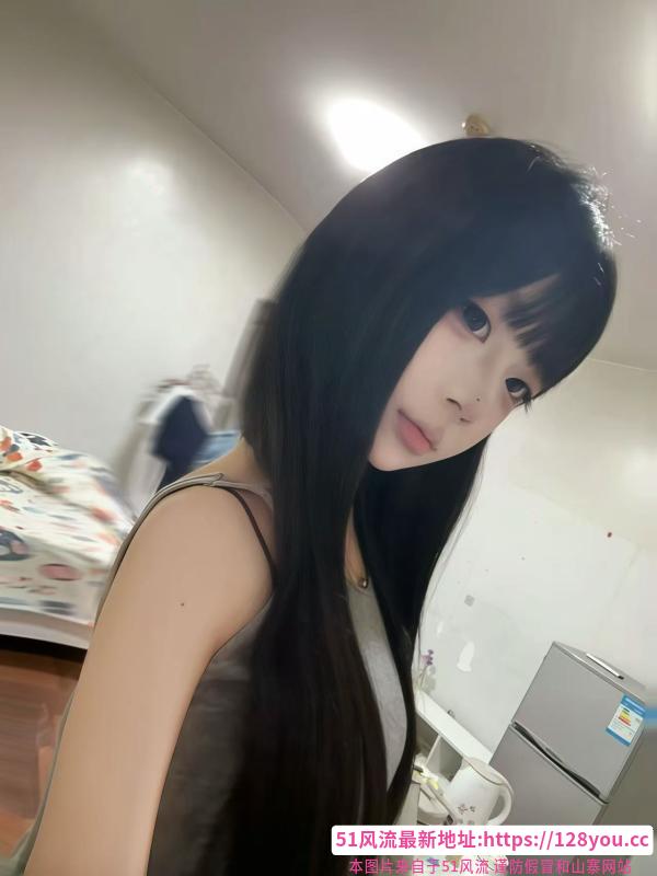 小巧玲珑型三点粉嫩妹