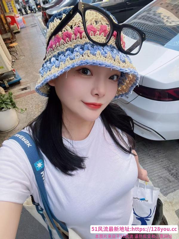 肤白虎牙妹文文