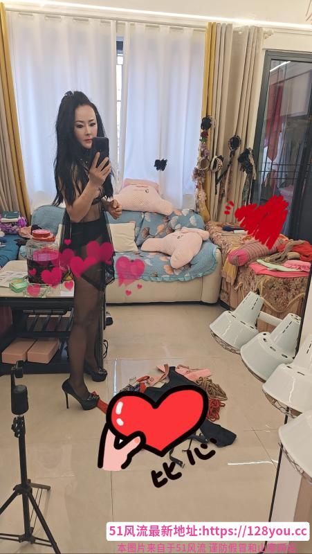 风骚制服少妇