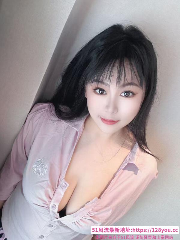 丰满的妞悦悦