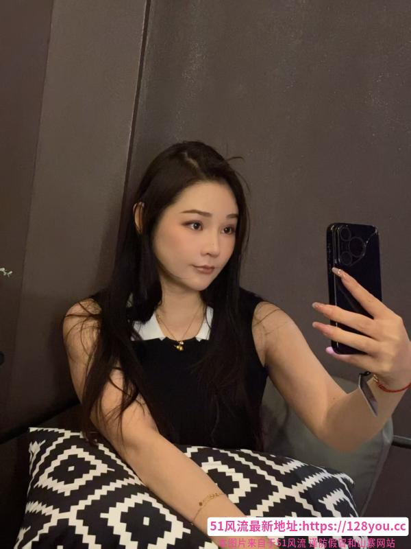 洪山深喉大胸妹