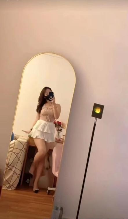 体险性感骚少妇