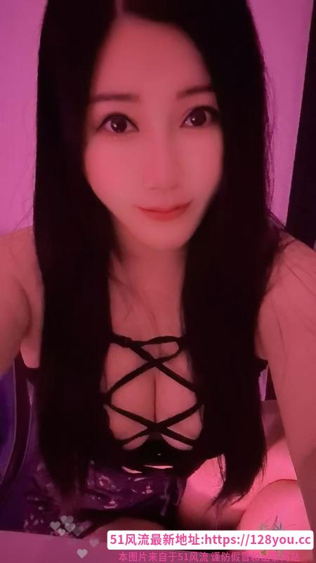 风骚大胸妹