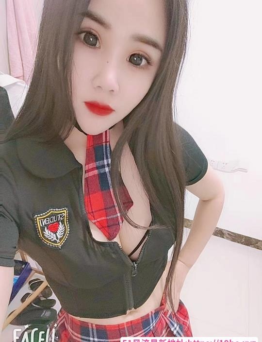 秀州纯天然大奶嫣然