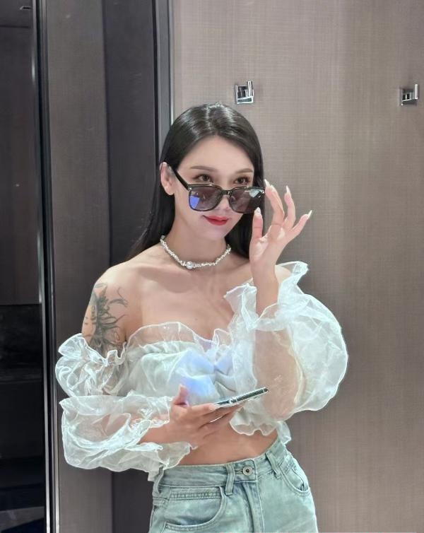 颜值高服务好铭铭