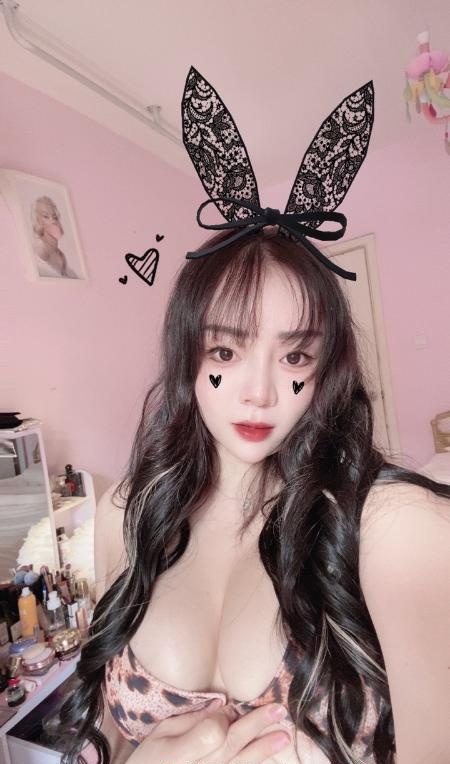 再战徐汇大奶妹