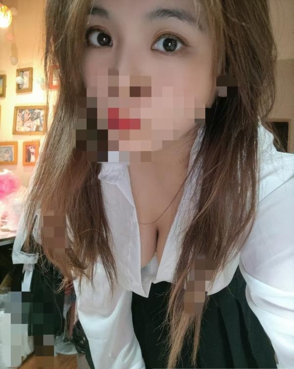 汉口大胸小姐姐