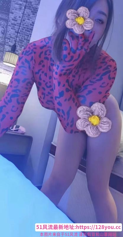 大奶骚妹妞妞