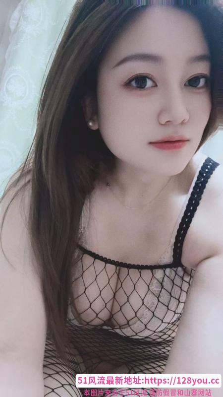 囗暴大奶妹