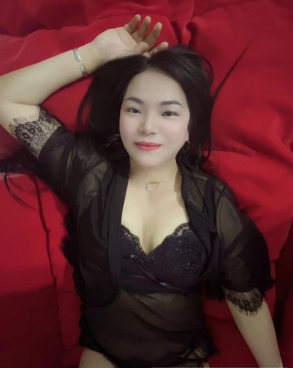 大东苗族小妹