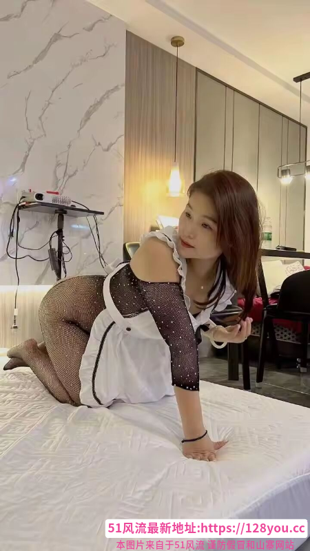 风韵犹存老板娘