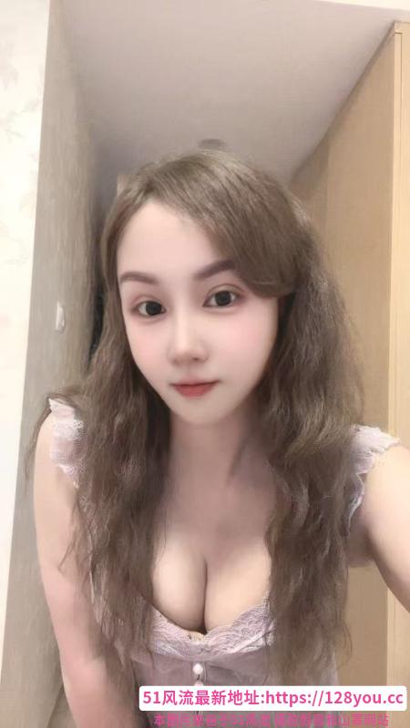 服务系风骚雪媚娘