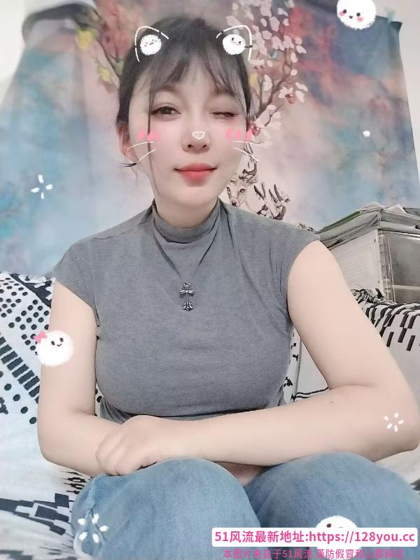 巨乳少妇花儿