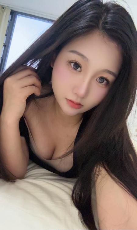 嫩鲍依依