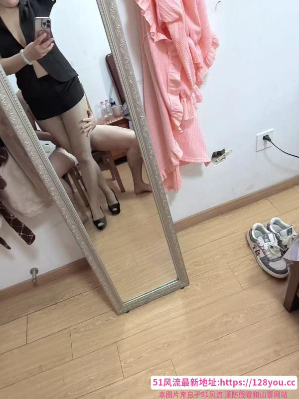 双飞爆乳熟女花