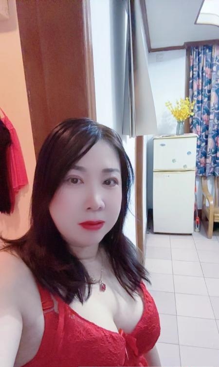 打卡巨乳熟女
