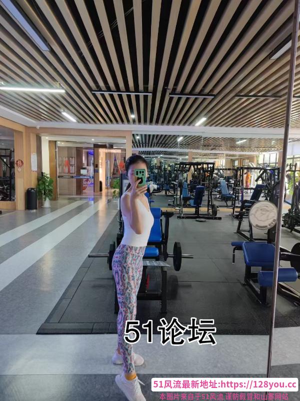 游泳老师小姐姐兼职