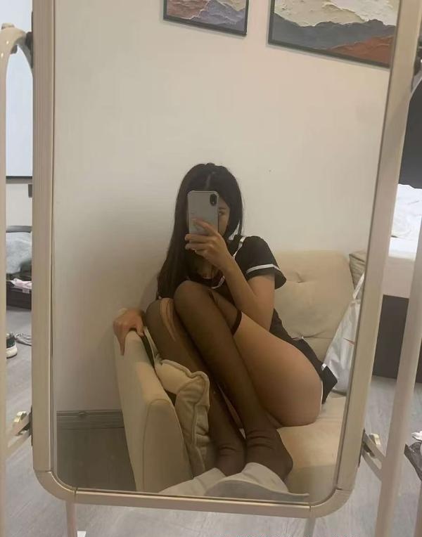 可外真实06小妹妹