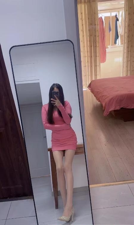 秦淮长腿喵喵