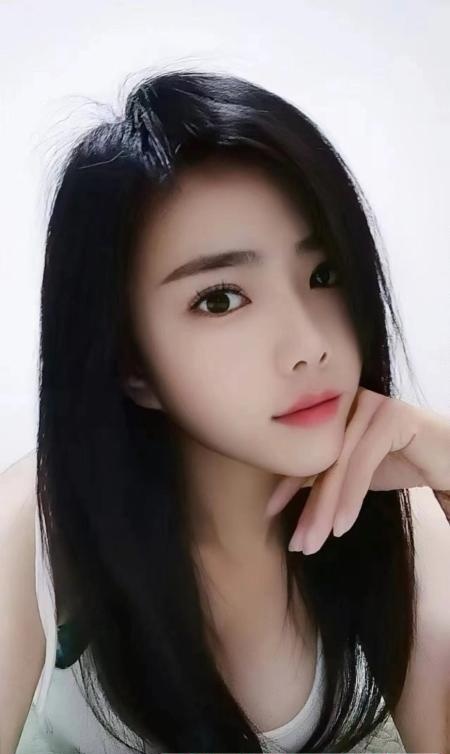 可舌吻静静