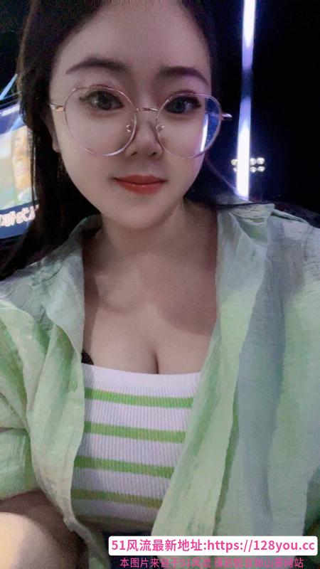 服务系真大F胸琦琦