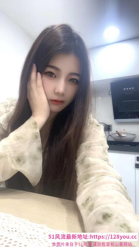 肥臀妹子懒懒