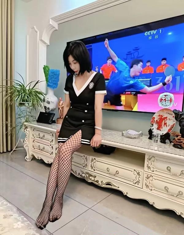 瑶海长腿娇妻