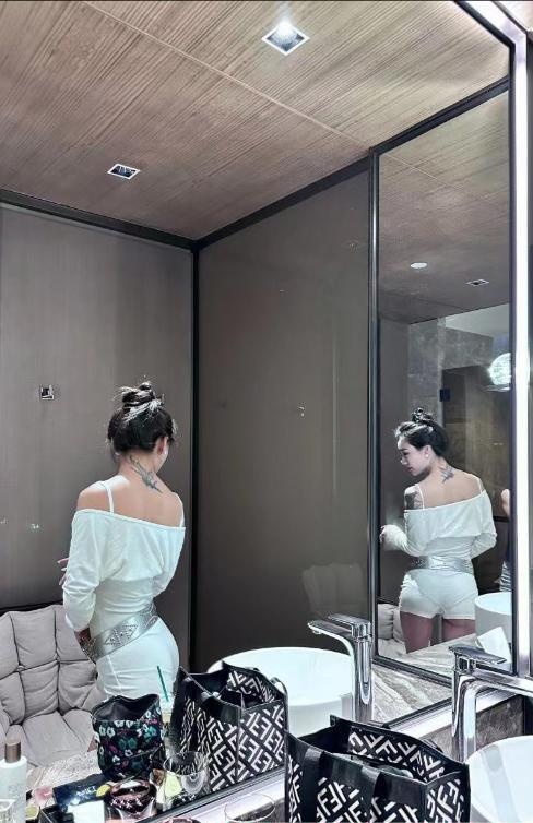 敏感易高潮莞式铭铭