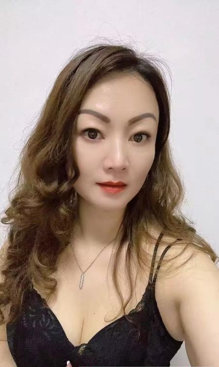 韭菜园笑笑