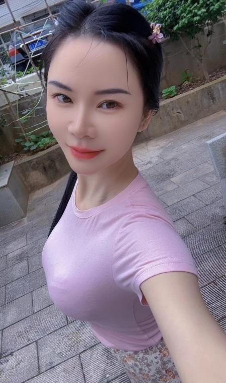老牌楼凤秀秀