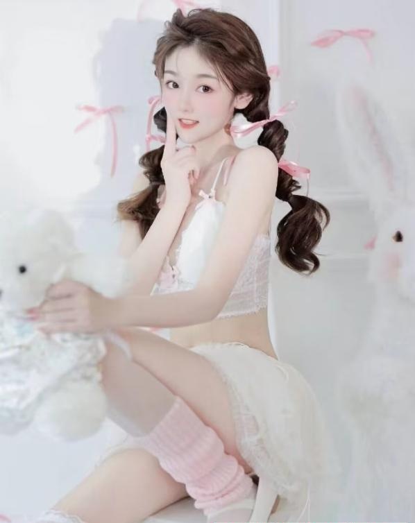 超骚女友朵朵