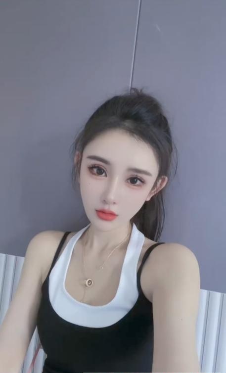 东门步行街苏晓晓