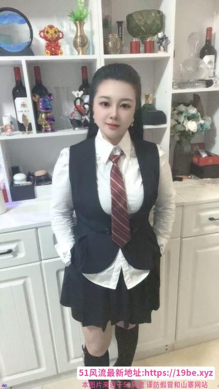 大奶骚货兰兰