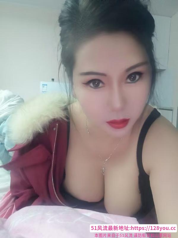 风骚大奶骚货