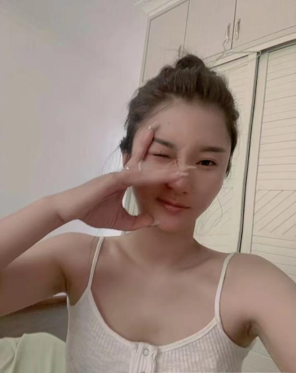 绿园大长腿御姐美女