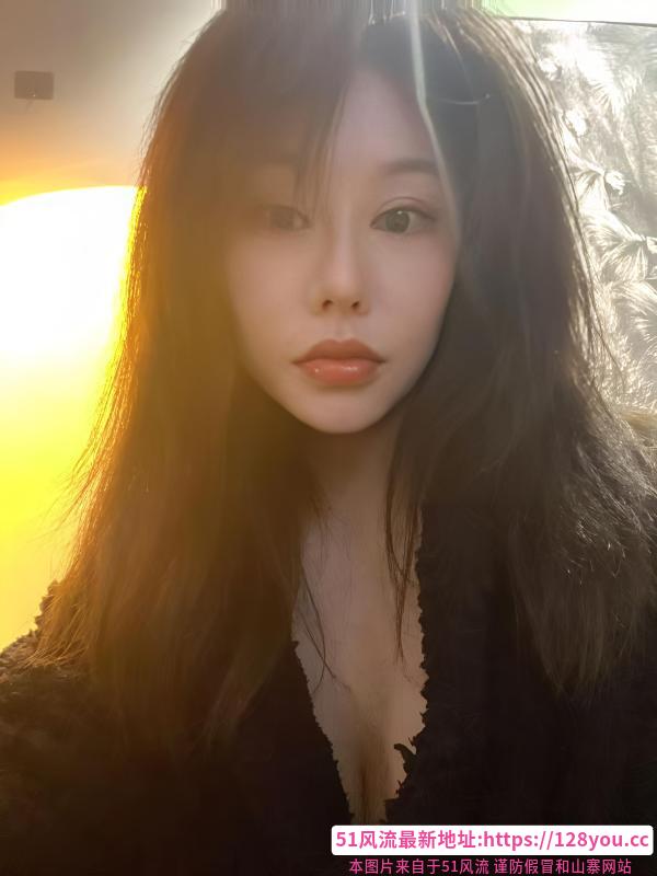 大胸球球