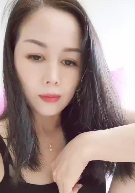 乳神小姐姐